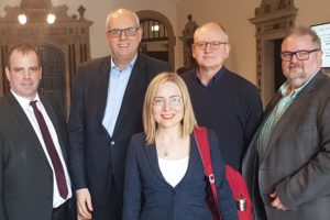 Fünf abgebildete Personen, Namen (von links nach rechts): Peter Bohlmann, Andreas Bovenschulte, Dörte Liebetruth, Herfried Meyer, Heiko Oetjen.
